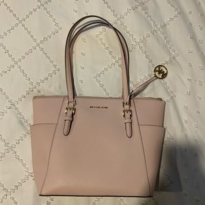 Pale Pink Michael Kors Shoulder Bag